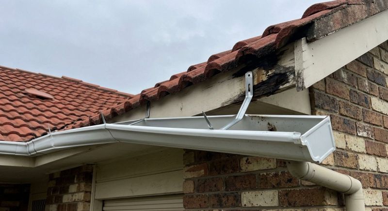 Loose Gutter Repair in Sacramento, CA